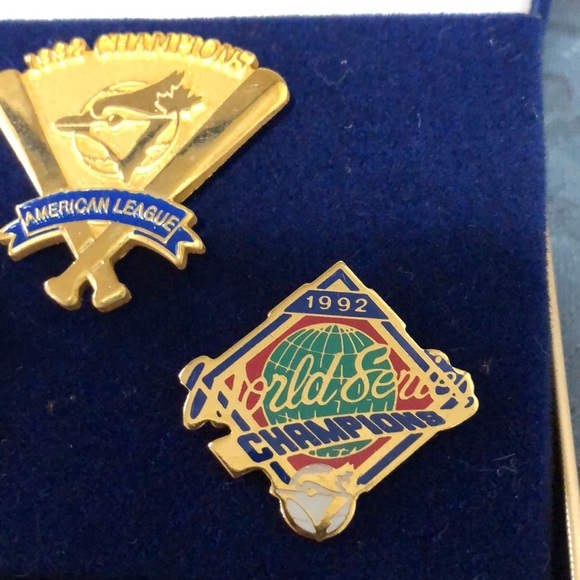 🇨🇦Blue Jays World Series Champions Pin Set. - Picture 5 of 8